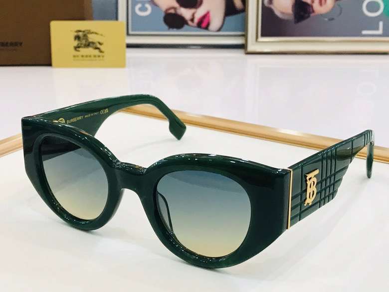 Picture of Burberry Sunglasses _SKUfw50757502fw